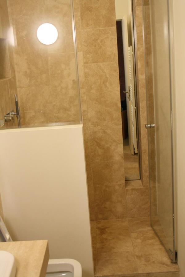 Apartment 2 / Ein - Zweipersonen Mannheim Bagian luar foto
